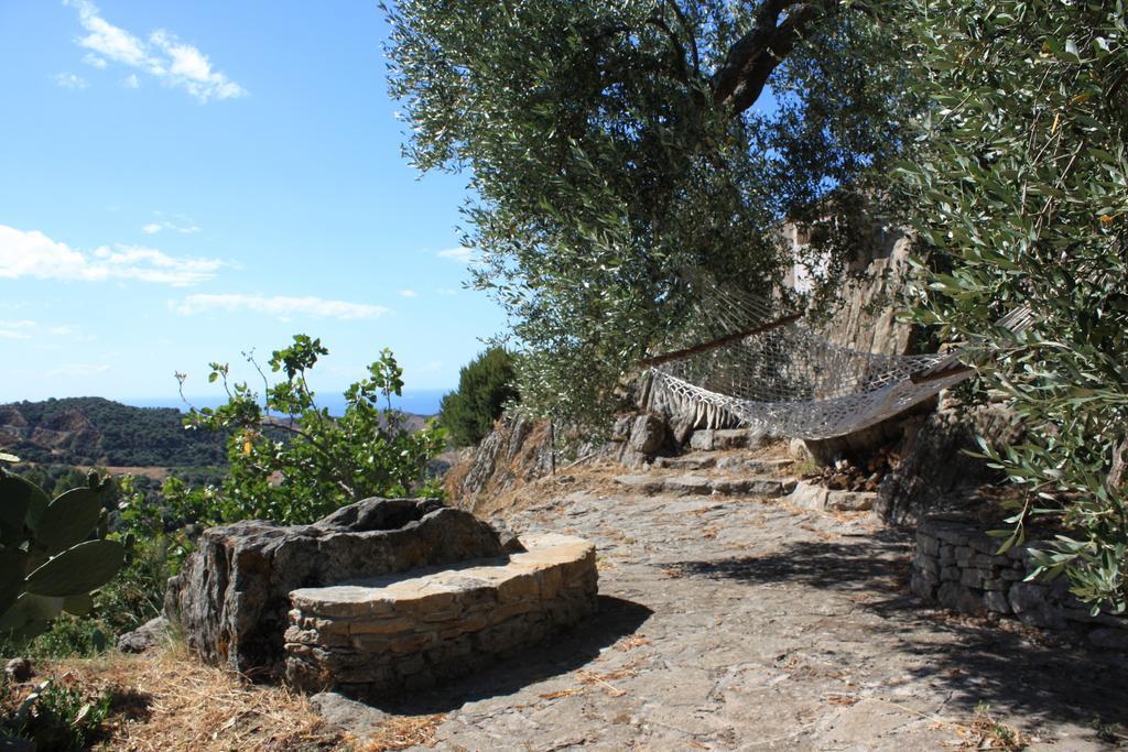 Bed and Breakfast Rocca Del Vento à San Pantaleone Extérieur photo